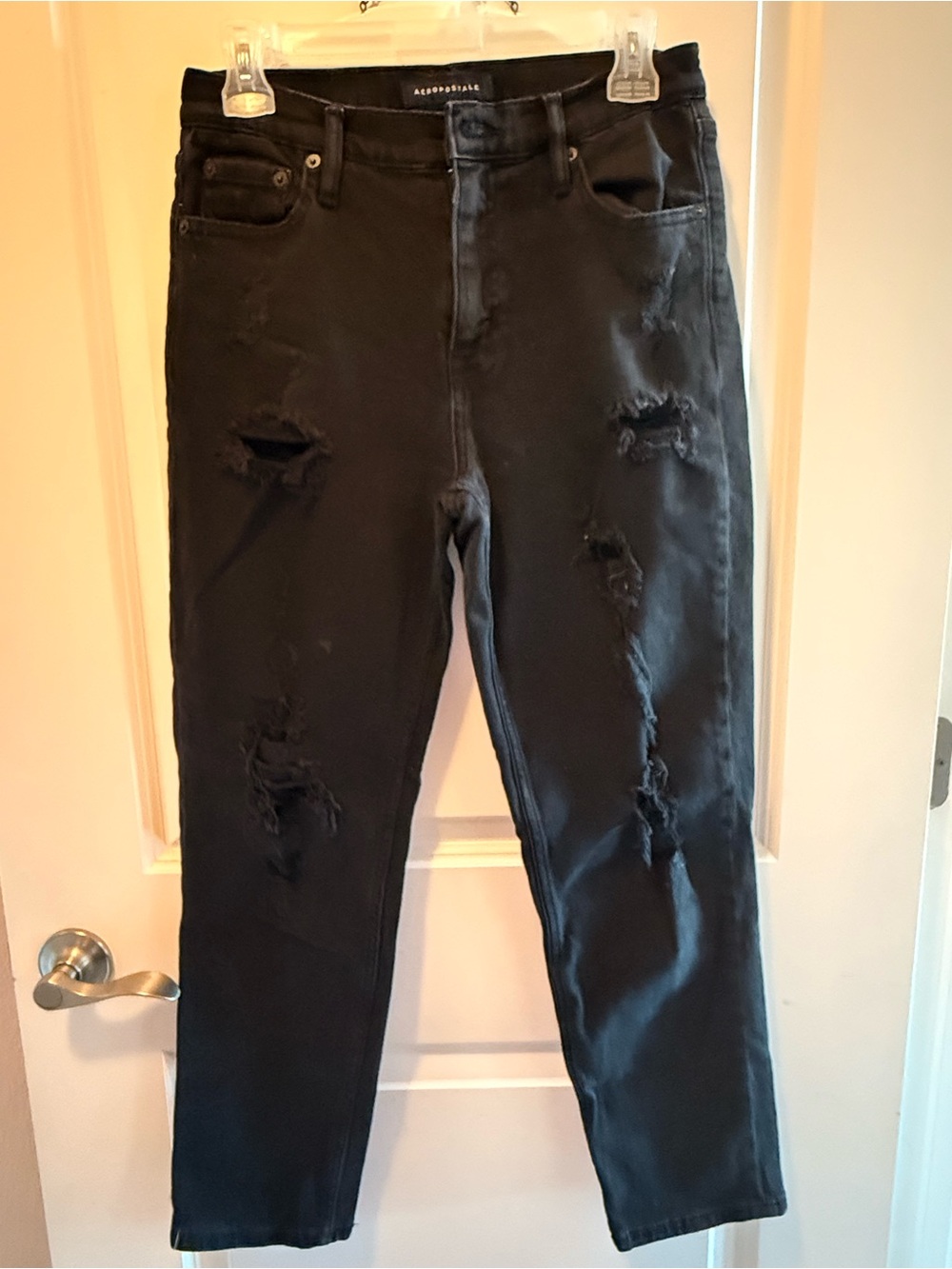 Aeropostale Black Ripped Skinny Mom Jeans